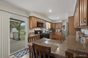 100 Coachman Dr, Florence, NJ 08505 - Photo 28
