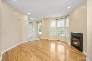 80 Tennyson Rd, East Windsor Township, NJ 08520 - Photo 6
