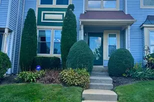 7 Heritage Square, Sayreville, NJ 08872 - Photo 2