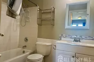 7 Heritage Square, Sayreville, NJ 08872 - Photo 28