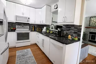 17 Wilson Ct, East Brunswick Township, NJ 08816 - Photo 10