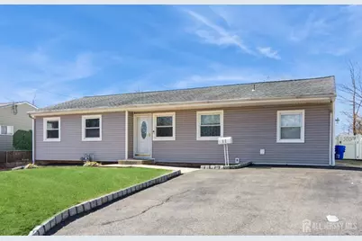11 Wellesley Road, Sayreville, NJ 08859 - Photo 2