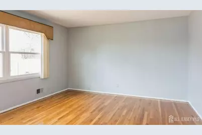 11 Wellesley Road, Sayreville, NJ 08859 - Photo 4