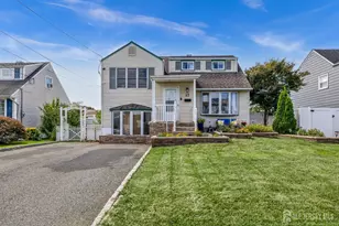 17 Carter Pl, Sayreville, NJ 08859 - Photo 1