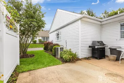 124 Waterside Boulevard, Monroe Township, NJ 08831 - Photo 24