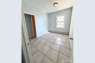 410-412 1st Avenue #2, Elizabeth, NJ 07206 - Photo 4