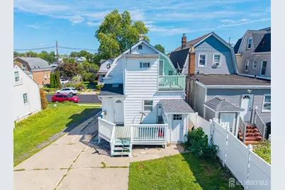685 Raritan Avenue, Perth Amboy, NJ 08861 - Photo 30