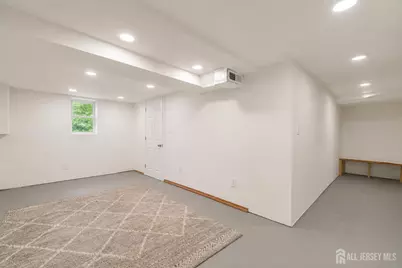 685 Raritan Avenue, Perth Amboy, NJ 08861 - Photo 18