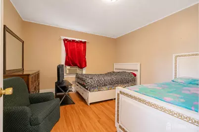 685 Raritan Avenue, Perth Amboy, NJ 08861 - Photo 14