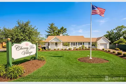 565 Clubhouse Drive, Middletown, NJ 07748 - Photo 22
