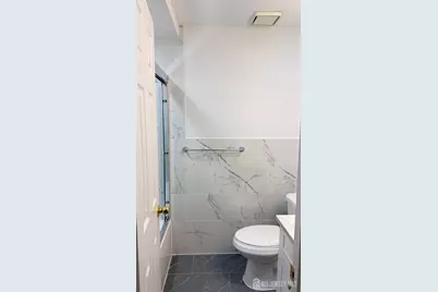 513 Edison Glen Terrace, Edison, NJ 08837 - Photo 2