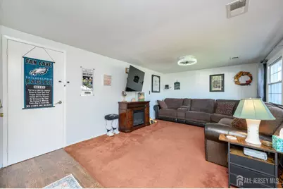 71 Aberdeen Avenue, Iselin, NJ 08830 - Photo 4