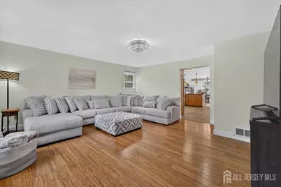 36 Sherwood Avenue, East Brunswick Township, NJ 08816 - Photo 2
