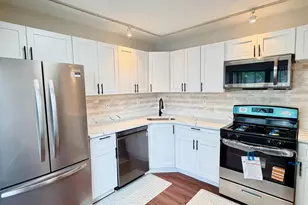 13 Dartmouth Way, North Brunswick Township, NJ 08902 - Photo 4