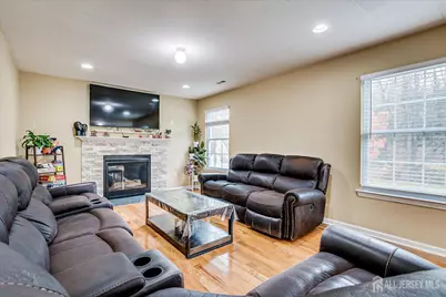 169 Metuchen Avenue, Woodbridge Township, NJ 07095 - Photo 16