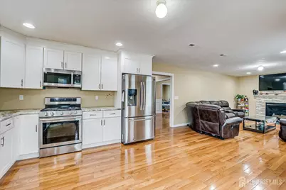 169 Metuchen Avenue, Woodbridge Township, NJ 07095 - Photo 14