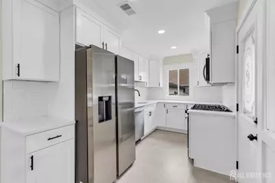104 Southwood Drive, Old Bridge Township, NJ 08857 - Photo 18