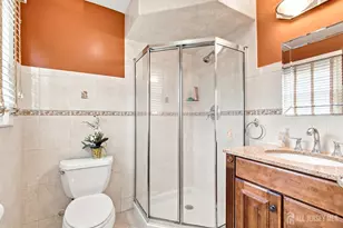 19 Ballo Pl, Edison, NJ 08820 - Photo 20