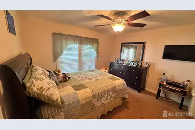 27 Hemming Way Drive, North Brunswick Township, NJ 08902 - Photo 8