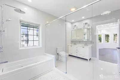 117 E Berkley Boulevard, Iselin, NJ 08830 - Photo 54
