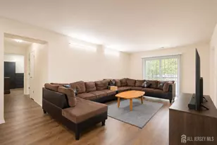 201 Edison Glen Terrace, Edison, NJ 08837 - Photo 8