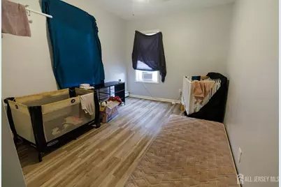 16 Somerset Street, Carteret, NJ 07008 - Photo 10