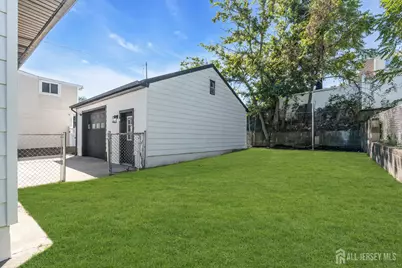 552 Ridgeway Avenue, Sayreville, NJ 08879 - Photo 30