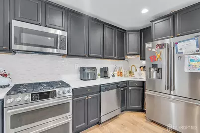 282 Alpine Street, Perth Amboy, NJ 08861 - Photo 18