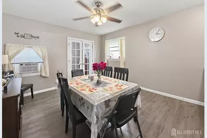 733 Schuyler Ave Avenue, Lyndhurst Township, NJ 07071 - Photo 32
