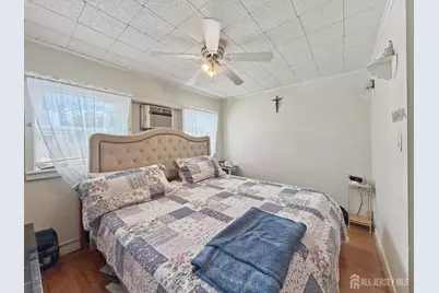 733 Schuyler Ave Avenue, Lyndhurst Township, NJ 07071 - Photo 24