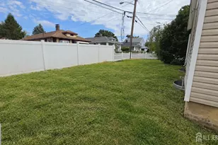 11 Pershing Ave, Sayreville, NJ 08872 - Photo 16