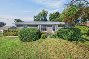 5 Lydecker Pl, Middlesex, NJ 08846 - Photo 1