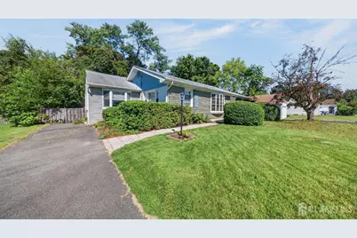 5 Lydecker Place, Middlesex, NJ 08846 - Photo 2