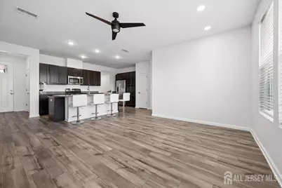82 Depot Way, Dunellen, NJ 08812 - Photo 6