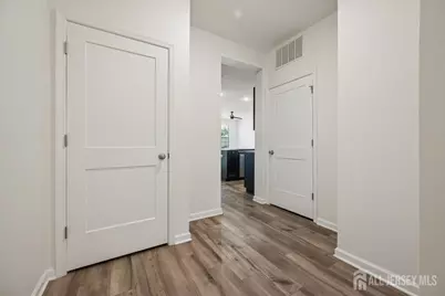 82 Depot Way, Dunellen, NJ 08812 - Photo 16