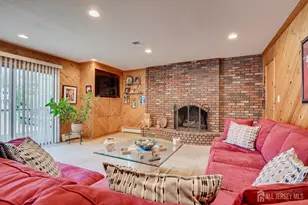21 Marlin Ave E, Edison, NJ 08820 - Photo 18