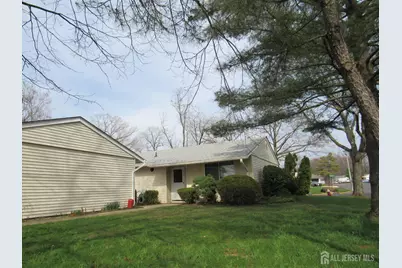 264-B Crosse Drive, Monroe Township, NJ 08831 - Photo 2