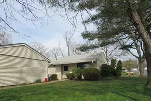264B Crosse Dr, Monroe Township, NJ 08831 - Photo 2