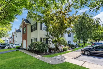 401 Harvest Lane, South Brunswick Township, NJ 08852 - Photo 2