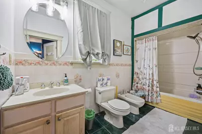 124 Kearny Avenue, Perth Amboy, NJ 08861 - Photo 16