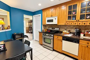 920-C0920 Plymouth Rd, North Brunswick Township, NJ 08902 - Photo 2