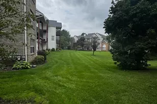 920-C0920 Plymouth Rd, North Brunswick Township, NJ 08902 - Photo 10