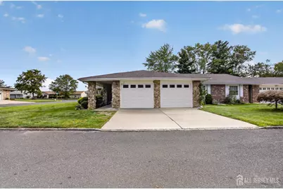 484 Fairton Drive Drive #A, Monroe Township, NJ 08831 - Photo 2