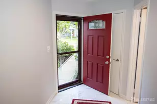 113 Woodmere Dr, Sayreville, NJ 08859 - Photo 8