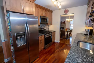 113 Woodmere Drive, Sayreville, NJ 08859 - Photo 10