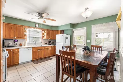 555 Main Street, Sayreville, NJ 08872 - Photo 10