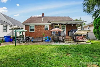 555 Main Street, Sayreville, NJ 08872 - Photo 26