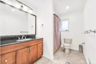 100 Howell Avenue, Fords, NJ 08863 - Photo 24