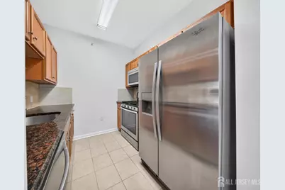 645 Doral Court, Piscataway Township, NJ 08854 - Photo 4
