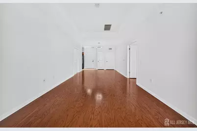 645 Doral Court, Piscataway Township, NJ 08854 - Photo 8